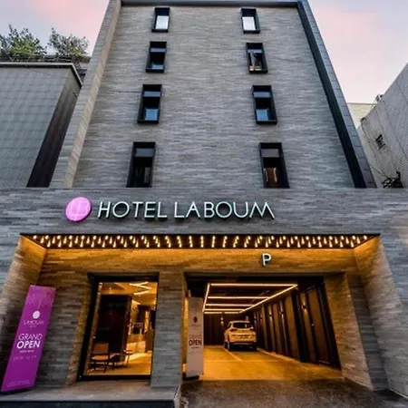 Jongro Hotel Laboum